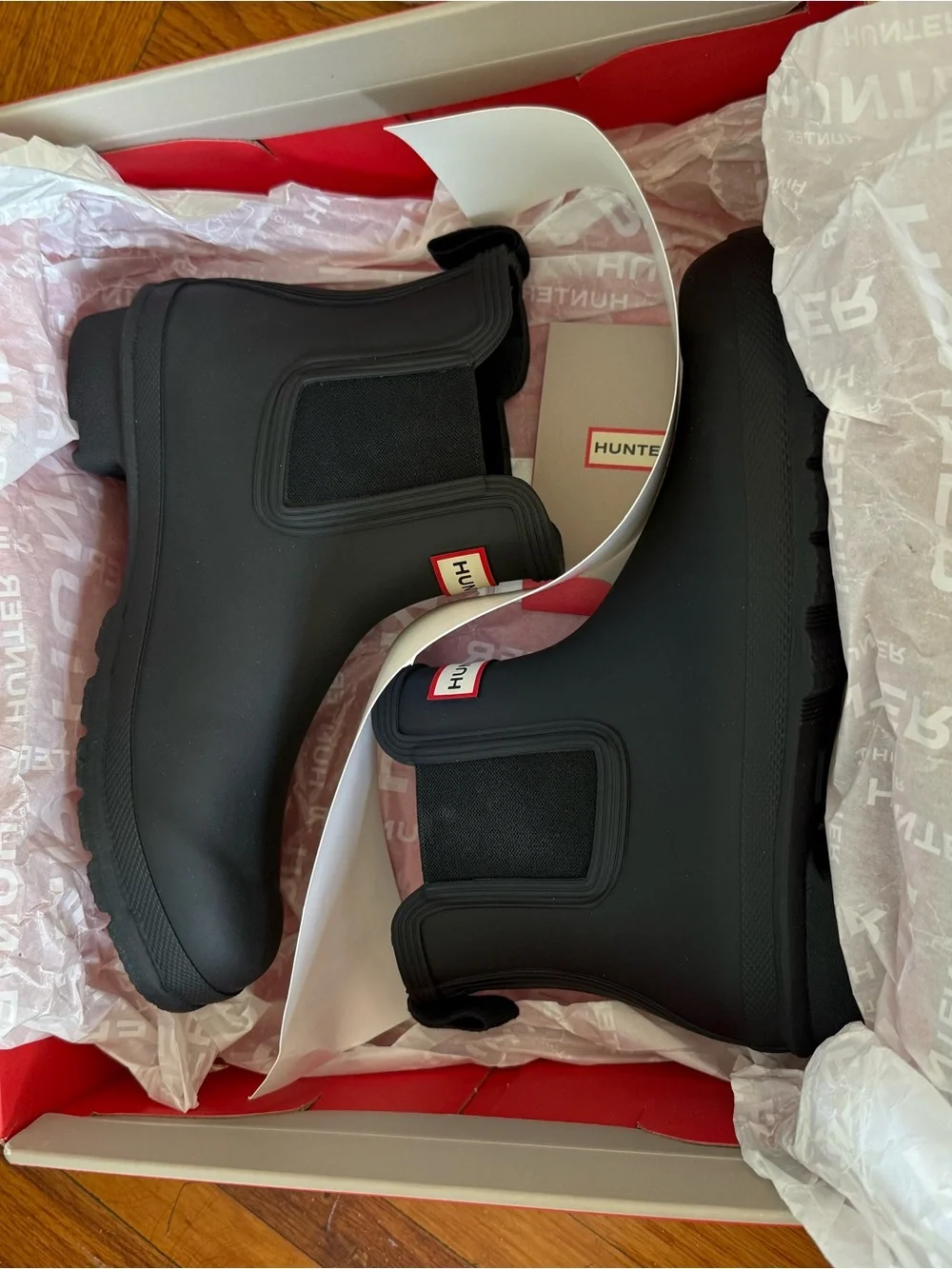 Hunter Black Women’s Chelsea Rain Boots NWT